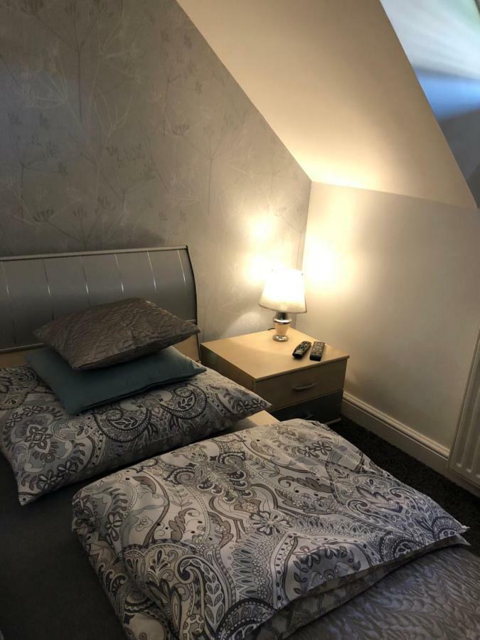 Family & Business Elegant Apartments Ul Warszawska - 2 Bedroom, Balcony, Parking เคียลเซ ภายนอก รูปภาพ