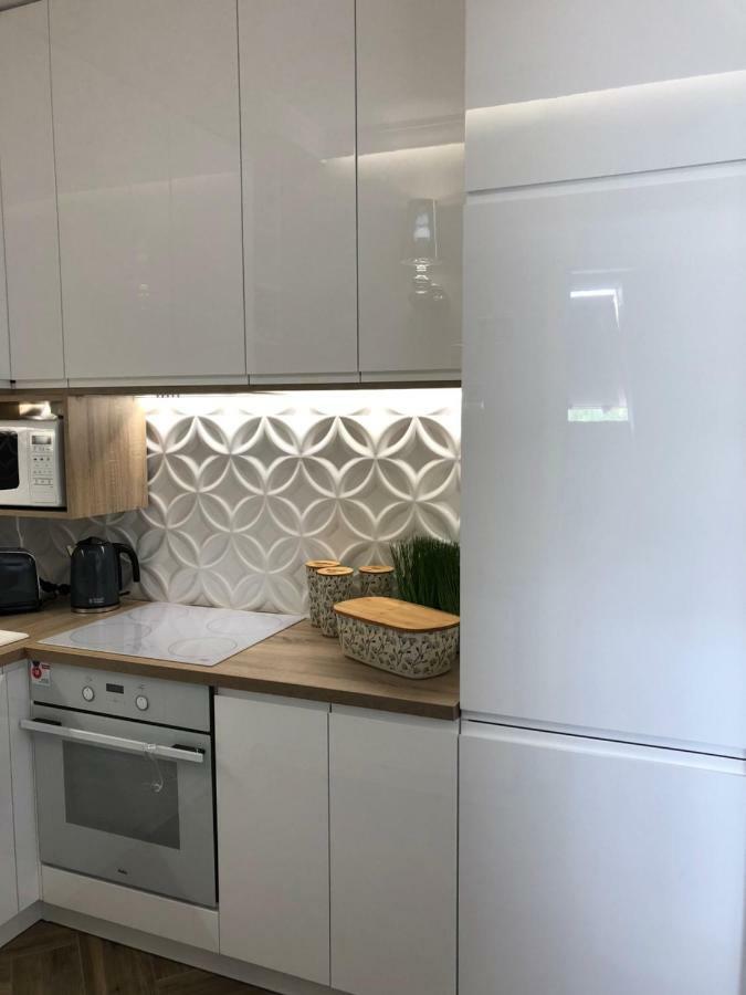 Family & Business Elegant Apartments Ul Warszawska - 2 Bedroom, Balcony, Parking เคียลเซ ภายนอก รูปภาพ