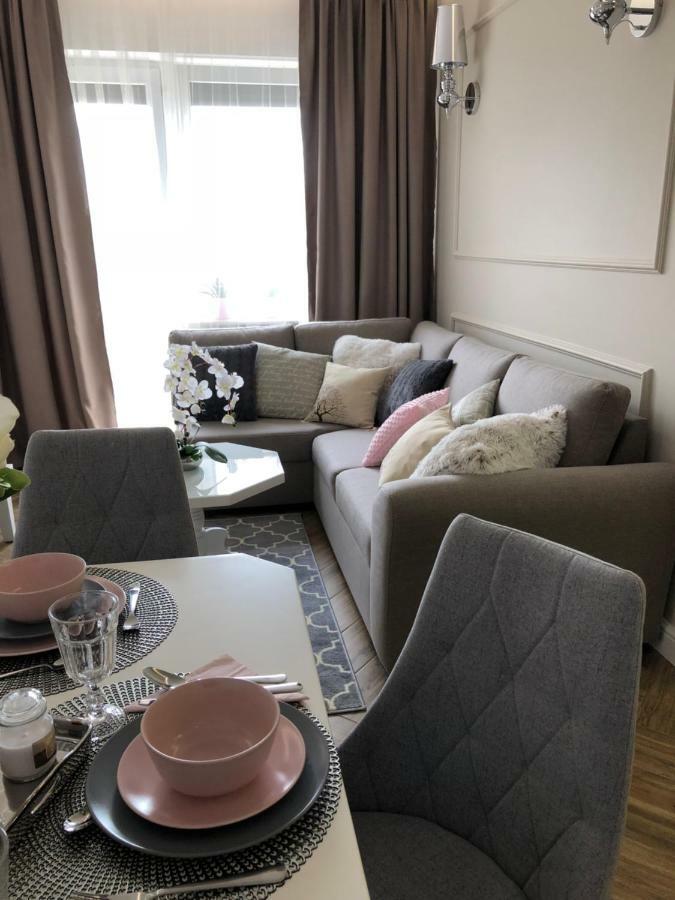 Family & Business Elegant Apartments Ul Warszawska - 2 Bedroom, Balcony, Parking เคียลเซ ภายนอก รูปภาพ