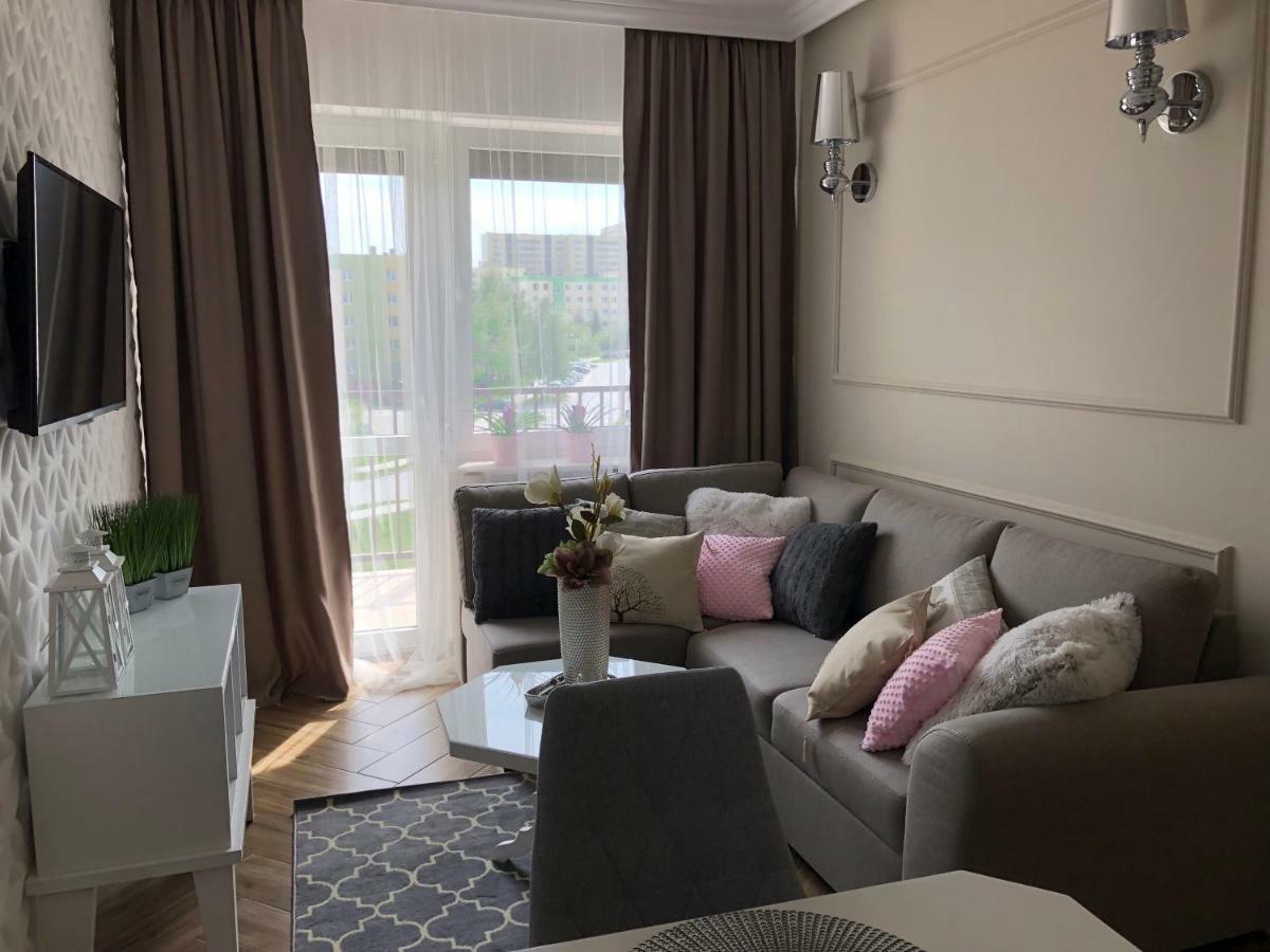 Family & Business Elegant Apartments Ul Warszawska - 2 Bedroom, Balcony, Parking เคียลเซ ภายนอก รูปภาพ