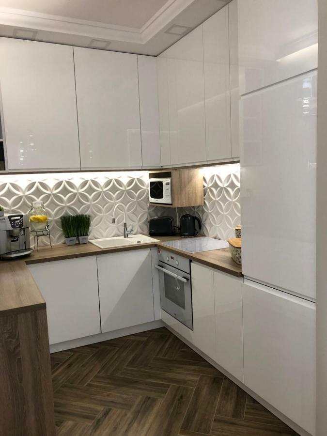 Family & Business Elegant Apartments Ul Warszawska - 2 Bedroom, Balcony, Parking เคียลเซ ภายนอก รูปภาพ